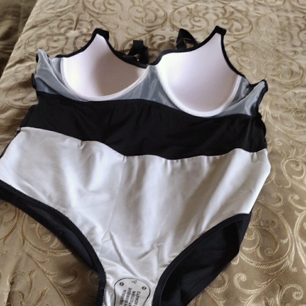 NWOT Ladies Bathing Suit - Picture 10 of 12